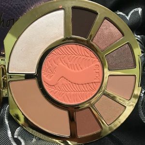 Tarte Showstopper Clay Palette